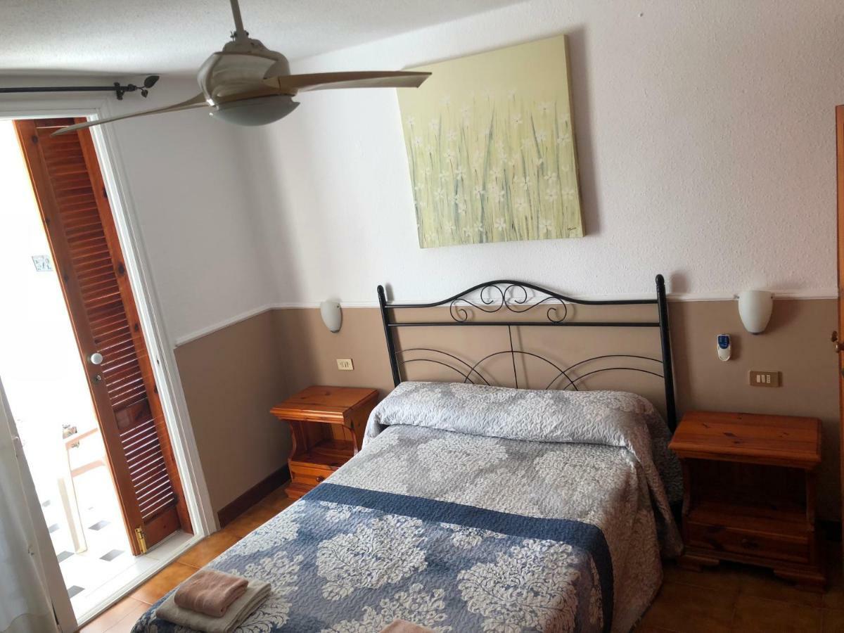Beachfront Apartment Arona  Exterior photo
